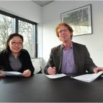 Prof. dr. Haico Ebbers (Voorzitter van het Europe China Institute) and Annie Zheng Yi. Januari 2012